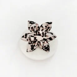 Cocopup Collar Flowers-Ivory Tort Collar Flower
